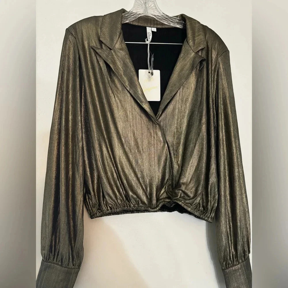 Elan blouse NWT